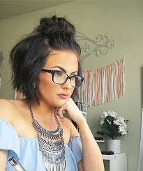 This style uses blunt edges and subtle. Best Easy Short Hairstyles That You Can Get Inspired Short Haircut Com