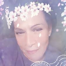 Carmen Mcdonald's Instagram, Twitter & Facebook