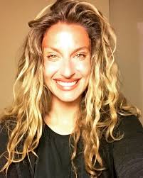 Meet Alexandra Lia, founder of Soulsurfer and creator of Seatizens