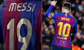The latest tweets from lionel andrés messi (@lionel_messi_id). Why Lionel Messi Used To Wear No 19 And Not No 10 Barcelona Star S Squad Number History Football Sport Express Co Uk