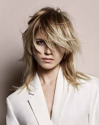 Ecco tutte le tendenze tagli capelli inverno 2020 per capelli corti, . Capelli Medi Autunno 2020 I Tagli Piu Alla Moda Live In Beauty Blogzine By Valentina Madonia