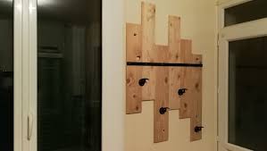 Maybe you would like to learn more about one of these? Porte Manteaux Mural Bois Et Metal Par Frukzatelier Sur L Air Du Bois