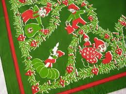 Roliga skyltar som får dig att skratta. Fargstark Julduk Med Roliga Tomtar Retro Juldukar Retro Roligt