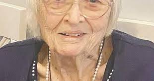 Jeanne Goff Tart, 89