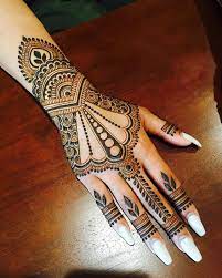 Henna tattoos were used on men occasionally but for the most part, this was used only for women's palms. Pin On Tattoos
