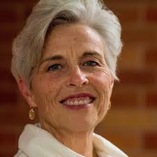 The OU School of Music is very pleased to welcome Ms. Lorraine Ernest as  the newest member of our voice faculty! Ms. Ernest, a Norman native, has  most recently held teaching positions