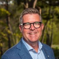 100+ profiler som matchar ”Erickson”