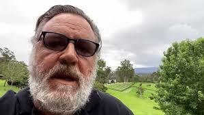 Russell Crowe shares humble beginnings in unearthed commercials