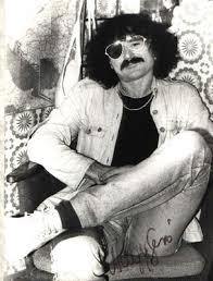 Nagy ferenc (born january 14, 1946 in letenye, hungary) is a hungarian rock singer and musician, nicknamed feró. Unokatestver Resztvevo Abra Nagy Fero Napszemuvegben Hotel Thones Com