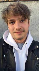 Miller was born on may 5, 1996 in budapest, hungary. David Zoltan Miller Home Facebook