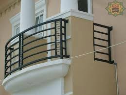 Untuk pengamanan ekstra, misalnya, anda bisa menggunakan pagar brc tinggi dengan. Pagar Besi Balkon Properti Dijual Di Carousell