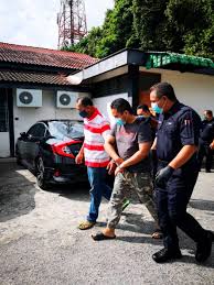 Nga disiasat di bawah kanun keseksaan & akta hasutan. Lelaki Menyamar Wanita Mengaku Tidak Bersalah Curi Duit Surau Utusan Digital