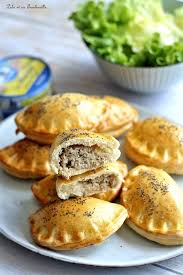 Chaussons Au Thon Chausson Au Thon Recettes De Cuisine Recette Moelleux