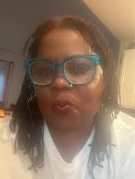 His wife has said his look is natural, but some people remain unconvinced.  #storyoftheday #JDVance