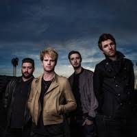 High hopes, when you let it go, go out and start again high hopes, ooohhh when it all comes to an end but the world keeps spinning around and in my dreams, i make the ghosts of all the people who've come and gone Kodaline High Hopes Songtext Lyrics Ubersetzung
