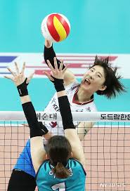 김연경이 멱살잡고 4강 보내네 여자배구 진짜 ㅈㄴ재밌다 우리나라는 여자가 먹여살리네 오늘자 여배 움짤.gif 칼둥이 응원 하던 분 어디 갔나요 배구 누나들 넘 멋있다! ë‰´ì‹œìŠ¤