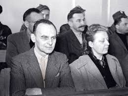 Witold pilecki was a soldier of the second polish republic, the founder of the secret polish army polish resistance group, and a member of the home army. Jestes Albo Niezwyklym Bohaterem Albo Wielkim Glupcem Pilecki Formuje Ruch Oporu W Auschwitz Wiez