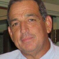 Rey Arriaga's Instagram, Twitter & Facebook