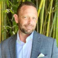 Erin Berryhill's Instagram, Twitter & Facebook