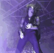 Chi è damiano david cantante dei maneskin? Damiano David Damiano Maneskin Gif Damianodavid Damianomaneskin Discover Share Gifs