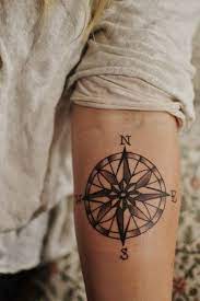 Trova una vasta selezione di bracciale rosa dei venti a prezzi vantaggiosi su ebay. Compass Tattoos Ideas Pinterest Tatuaggi Rosa Dei Venti E Per Quanto Riguarda Tatuaggio Brac Compass Tattoo Design Compass Rose Tattoo Compass Tattoo
