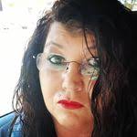 Tina Bowyer's Instagram, Twitter & Facebook