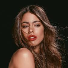 Mittlerweile wurde die serie in 15 sprachen synchronisiert, flimmerte in 130 . Tini Stoessel Facebook