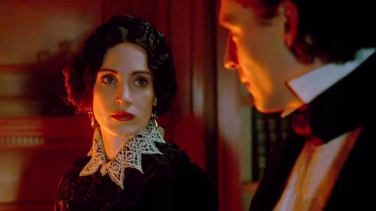 Film Review - Crimson Peak Has the Look, But Can It Deliver the Scares? -  HeadStuff