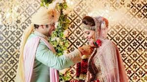 Sugandha mishra complete bio & career. Sugandha Mishra Sanket Bhosle Kept It Simple Yet Elegant On Wedding Day See Pics Wixroom News