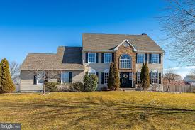 Set deep in new jersey's scenic southern farmlands, mullica hill, settled in the late 17th century and built mostly during the civil war era, has the best of the past and present. 506 Mandarin Ct Mullica Hill Nj 08062 Njgl270608 Berkshire Hathaway Homeservices Fox Roach