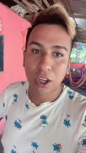 Hombres y Chismes: El Humor de la Vida Cotidiana