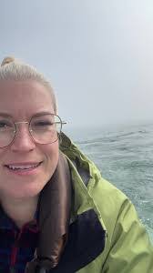 Sarah Winterstein's Instagram, Twitter & Facebook