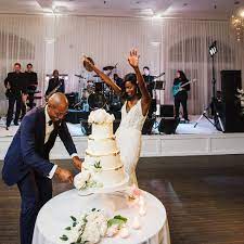 We did not find results for: 54 Best Cake Cutting Songs For Your Wedding Reception