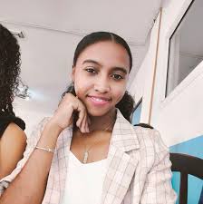 Mahay mandoko ny olona. COMORES Tunnel de Moya à Anjouan