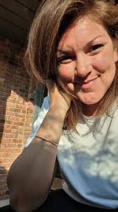 Nicole Ivory (@nicoleivorybooks) • Facebook