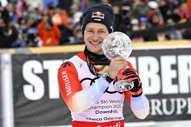 Intouchable Marco Odermatt ! Le Suisse s'offre un 3e globe de cristal  consécutif en descente - Sports Infos - Ski - Biathlon