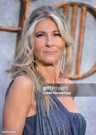 3,313 Eve Best Photos & High Res Pictures