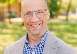 Mallory Rosario's Instagram, Twitter & Facebook