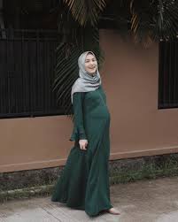 Shopee haul gamis kondangan murah + try on. 22 Model Baju Muslim Yang Nyaman Untuk Wanita Hamil Gamis