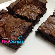 Aneka sajian resep kue brownie kreasi dengan rasa dan topping yang unik dan berbeda kali ini akan dapat emnjadi santapan sedap di rumah untuk keluarga. Resepi Brownies Kedut Sedap Dan Mudah Dapur Ibucergas Com Makanan Memanggang Kue Resep Biskuit