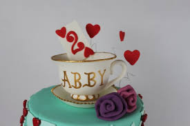 Sophie allport homewares offer charming and unique designs that are all inspired by sophie's love of nature and the countryside. Alice In Wonderland Cake Lil Miss Cakes