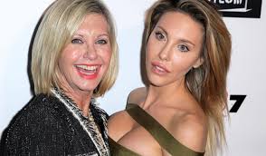 The grease star, 72, is currently battling stage 4 cancer but she wanted to send love to her followers and give them hope at the end of what has been a difficult year for everyone. Olivia Newton John S Daughter I Ll Look For A Before Pic Botchedsurgeries
