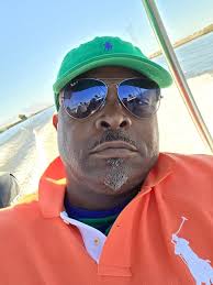 Everybody gone zoom in