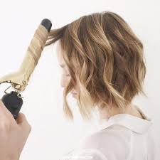 And while it works beautifully on hair of any length, it's especially great for those with a shorter chop. Flat Iron Wave Trick Short Hair Waves Flat Iron Hair Styles Hair Waves