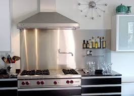 Quickshipmetals stocks a vast selection of decorative and brushed stainless steel sheet metals, a perfect material for an attractive, durable kitchen backsplash. 7 Inspiring Solid Kitchen Backsplashes