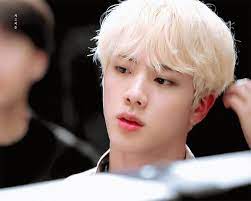 Jin Pics On Twitter Jin Blonde Hair Jin Blonde Seokjin