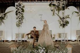 Simple Wedding Decoration By Nareswari Decoration Ig Nareswaridecoration Dekorasi Pernikahan Pernikahan Sederhana