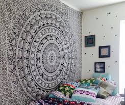 Nah, oleh sebab itu kami telah merangkum koleksi terpopuler seputar dekorasi kamar tidur anak perempuan remaja sederhana yang dapat kalian jadikan contoh. 7 Inspirasi Desain Kamar Tidur Remaja Impian