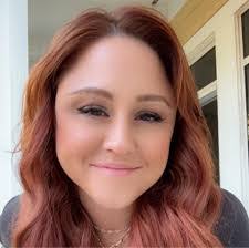 Alisa Barber's Instagram, Twitter & Facebook