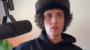 Если бы у Зеленского был хороший костюм'': песня Ron Gallo о встрече с  Трампом взорвала сеть